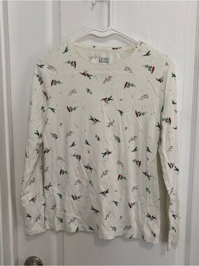 croft & barrow cream tee with red cardinal and green foliage print